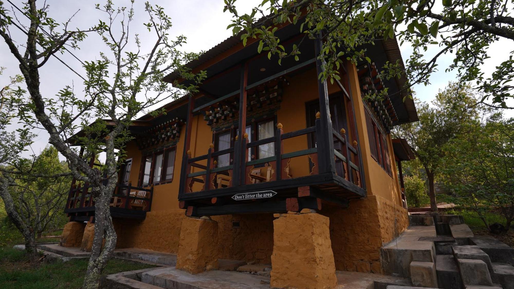 Hotel Olathang พาโร ภายนอก รูปภาพ