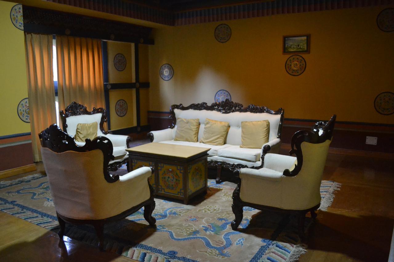 Hotel Olathang พาโร ภายนอก รูปภาพ
